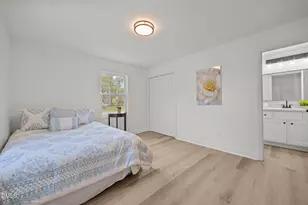 709 E Johnson St, Dunn, NC 28334 - Photo 17