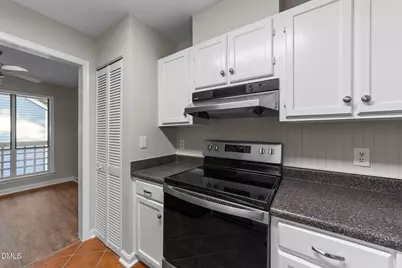 4110 Sedgewood Drive #302, Raleigh, NC 27612 - Photo 11