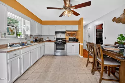 916 E E Club Boulevard, Durham, NC 27704 - Photo 11