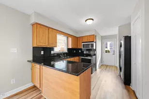 8313 Bellingham Cir, Raleigh, NC 27615 - Photo 13