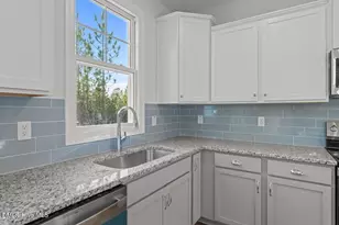 1009 Ivory Ln, West End, NC 27376 - Photo 9