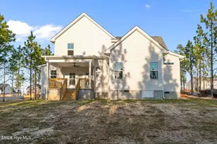 1009 Ivory Ln, West End, NC 27376 - Photo 17