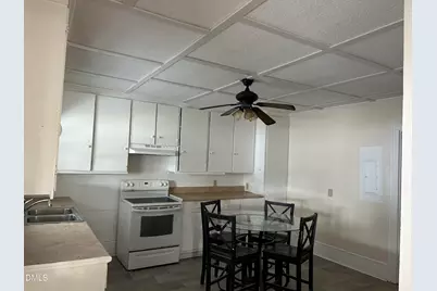 209 E Harnett Street, Dunn, NC 28334 - Photo 13