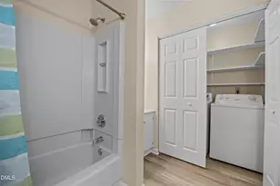 121 Westview Dr, Carrboro, NC 27510 - Photo 17