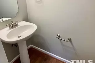 107 Climbing Ivy Ct, Cary, NC 27511 - Photo 7