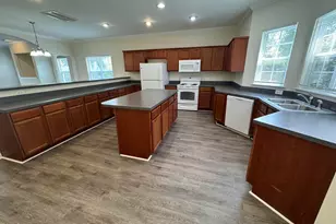 203 Molly Ct, Cary, NC 27511 - Photo 9