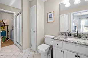 1021 Brighthurst Dr, Raleigh, NC 27605 - Photo 17