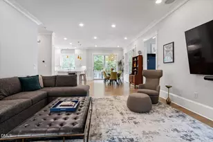 547 Guilford Cir, Raleigh, NC 27608 - Photo 23