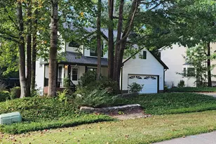 4704 Holly Brook Dr, Apex, NC 27539 - Photo 3