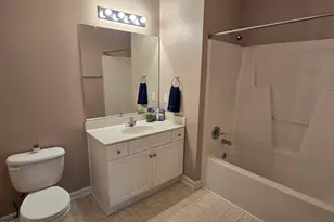 3015 Winston Dr, Burlington, NC 27215 - Photo 17