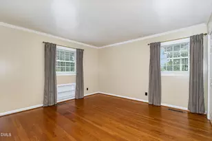 1009 Westwood Dr, Raleigh, NC 27607 - Photo 19