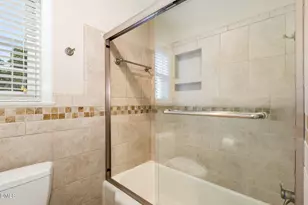 1009 Westwood Dr, Raleigh, NC 27607 - Photo 23