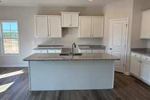 452 Ashley Hts Dr, Aberdeen, NC 28387 - Photo 5