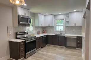 128 Carolina Ave, Henderson, NC 27536 - Photo 3