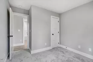 402 W James St, La Grange, NC 28551 - Photo 17