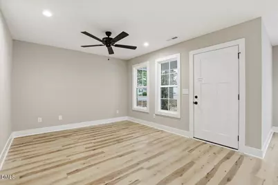 402 W James Street, La Grange, NC 28551 - Photo 9