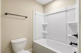 404 W James St, La Grange, NC 28551 - Photo 17