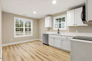 404 W James St, La Grange, NC 28551 - Photo 5