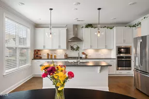 245 N Crest Dr, Chapel Hill, NC 27517 - Photo 5