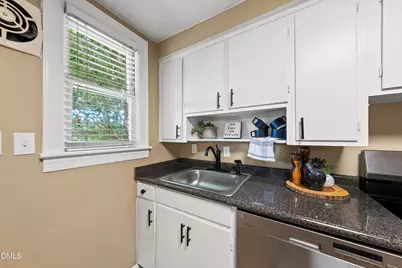 917 St Marys Street, Raleigh, NC 27605 - Photo 15