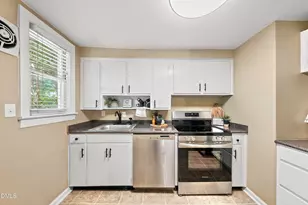 917 St Marys St, Raleigh, NC 27605 - Photo 13