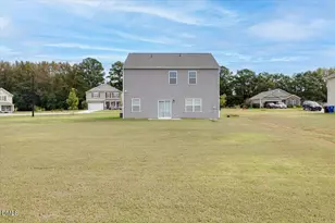 97 Long Mdw Ln, Fuquay Varina, NC 27526 - Photo 33