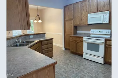 [Address not provided], Raleigh, NC 27610 - Photo 5