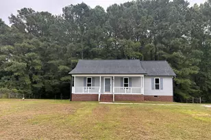 387 N Pleasant Coates Rd, Benson, NC 27504 - Photo 3