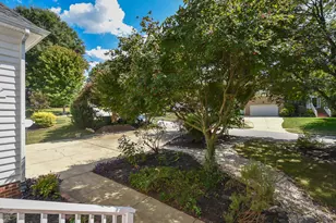 406 Cricketfield Ln, Cary, NC 27518 - Photo 3