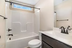 223 N Nolan Park Dr, Selma, NC 27576 - Photo 21