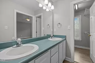 122 Alberbury Commons Ct, Wake Forest, NC 27587 - Photo 19