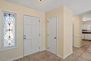 5505 Swiftbrook Cir, Raleigh, NC 27606 - Photo 7