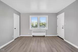 1700 Roslyn Dr, Burlington, NC 27215 - Photo 7