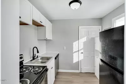 1700 Roslyn Drive # 29d, Burlington, NC 27215 - Photo 11