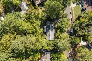 6404 Dixon Dr, Raleigh, NC 27609 - Photo 37