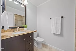 6404 Dixon Dr, Raleigh, NC 27609 - Photo 21