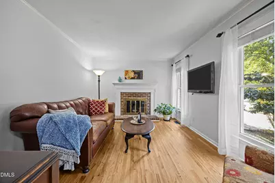 6404 Dixon Drive, Raleigh, NC 27609 - Photo 9