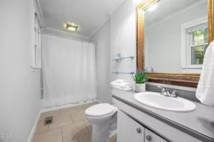 6404 Dixon Dr, Raleigh, NC 27609 - Photo 15