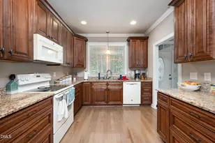 3012 Beechgrove Dr, Durham, NC 27705 - Photo 11