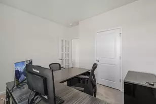 211 Pisgah St, Sanford, NC 27330 - Photo 27