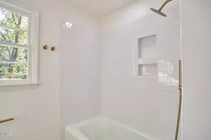 5721 Timber Ridge Dr, Raleigh, NC 27609 - Photo 13