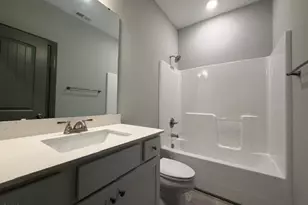 100 Lynn Ln, Selma, NC 27576 - Photo 15