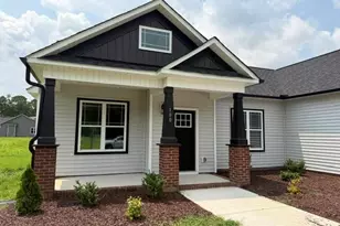 100 Lynn Ln, Selma, NC 27576 - Photo 5