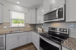 31 Wood Barn Ct, Fuquay Varina, NC 27526 - Photo 11