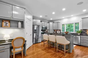 3504 Rock Creek Dr, Raleigh, NC 27609 - Photo 5