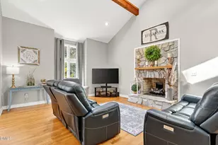 802 N Lincoln St, Benson, NC 27504 - Photo 7