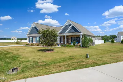 91 Charlottes Web Circle, Benson, NC 27504 - Photo 3