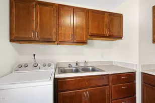 3221 Snowberry Dr, Raleigh, NC 27610 - Photo 9