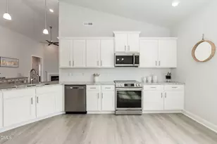 110 Southern Ests Dr, Sanford, NC 27330 - Photo 15