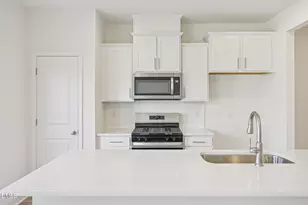 917 Kensley Grv Ln, Fuquay Varina, NC 27526 - Photo 11